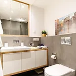 80 Sqm Flat With Terrace And 15min To Fair And 5min To Old Town Apartment Düsseldorf